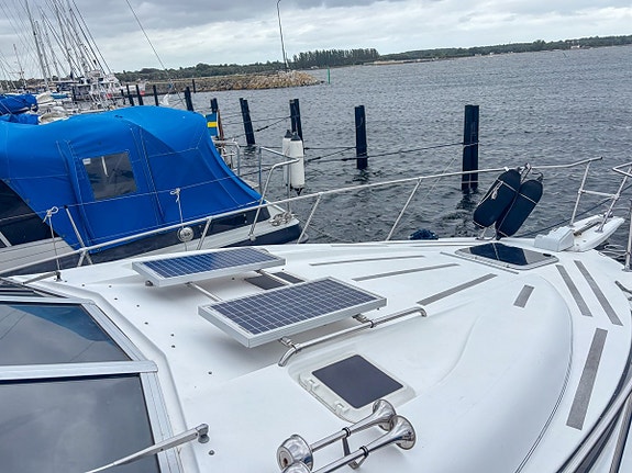 Bayliner 3055 Avanti Mercruiser 7.4 MPI V8 2003 - Bogprop 12 of 12