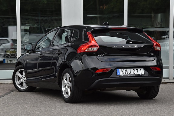 Volvo V40 5 of 5