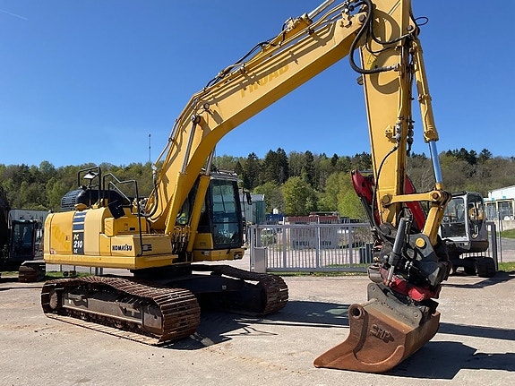 Komatsu PC 210 LC-11 12 of 12