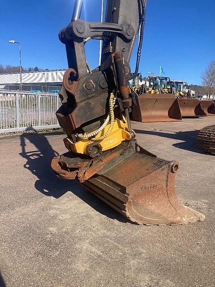 Volvo EC 240 C L 4 of 11