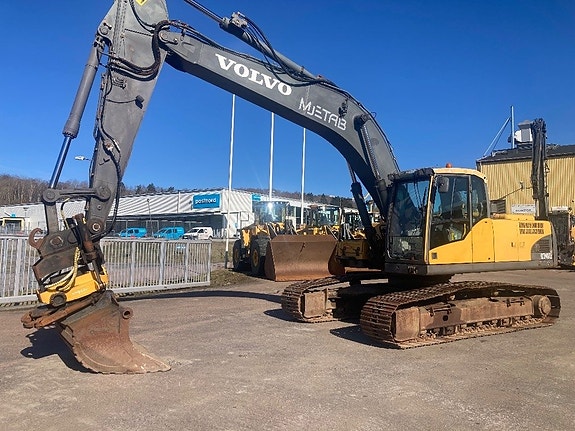Volvo EC 240 C L 3 of 11