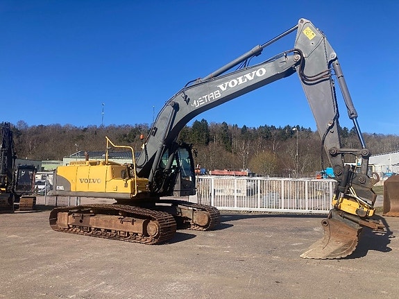 Volvo EC 240 C L 8 of 11