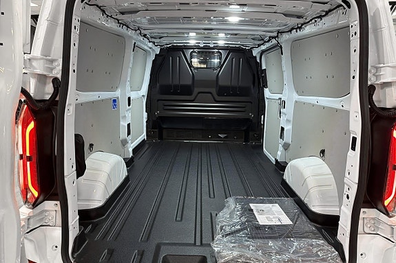 Ford E-Transit 7 of 16