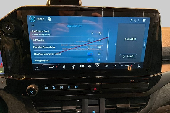 Ford E-Transit 15 of 16