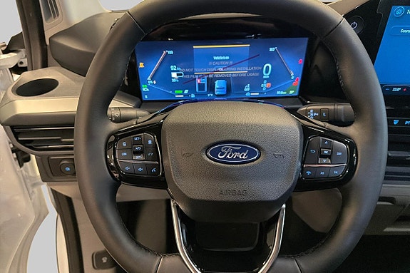 Ford E-Transit 10 of 16