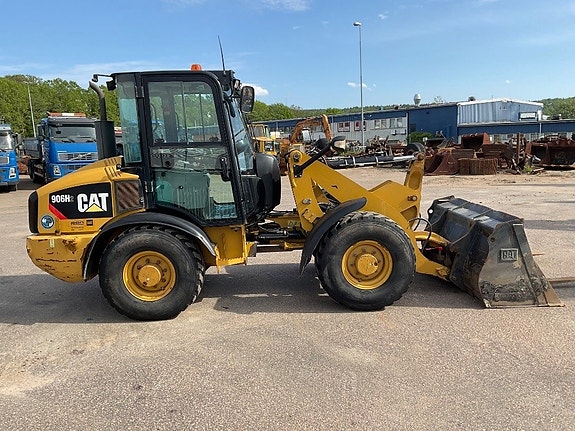 CAT 906 H 2 6 of 15