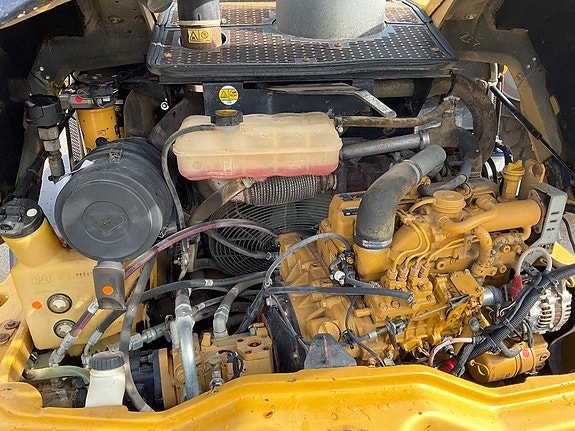 CAT 906 H 2 15 of 15