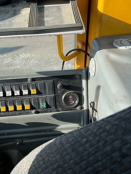 Volvo L 180 E 15 of 15