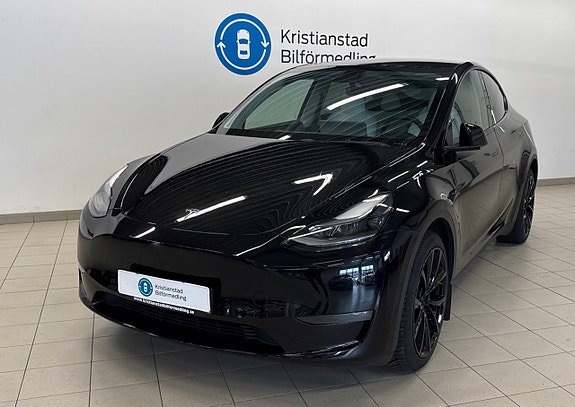 Tesla Model Y 2 of 11