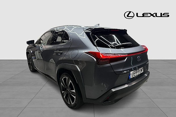 Lexus UX250h 2 of 19