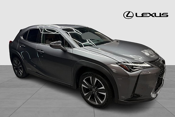 Lexus UX250h 7 of 19