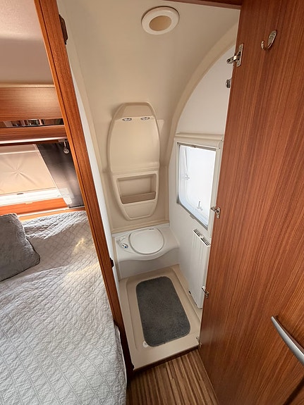 Adria ADORA 563 TK, barnkammare 12 of 15