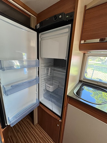 Adria ADORA 563 TK, barnkammare 8 of 15