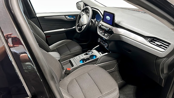 Ford Kuga 3 of 5