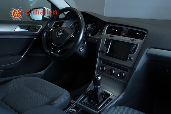 Volkswagen Golf VII 8 of 15