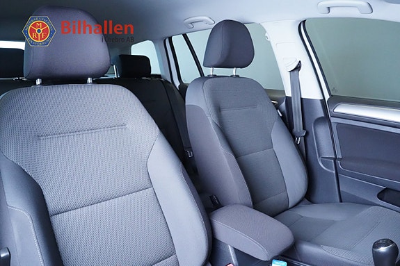 Volkswagen Golf VII 7 of 15