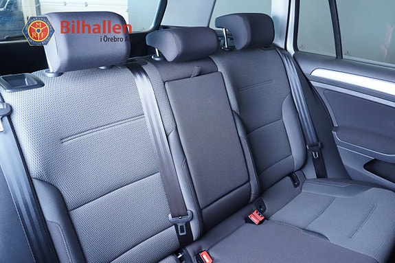 Volkswagen Golf VII 6 of 15