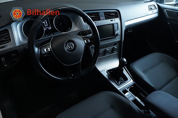 Volkswagen Golf VII 9 of 15