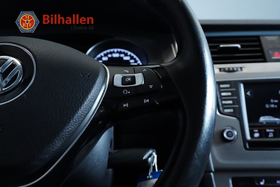 Volkswagen Golf VII 15 of 15