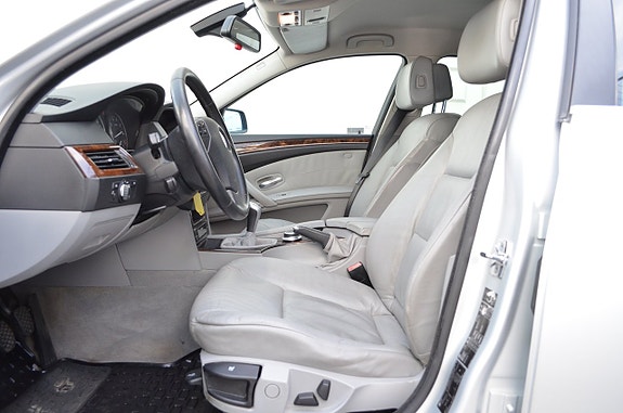 BMW 523i 12 of 18