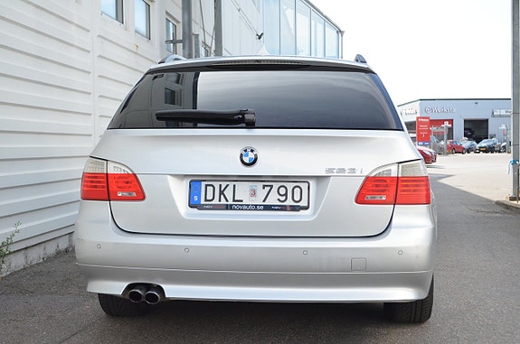 BMW 523i 5 of 5