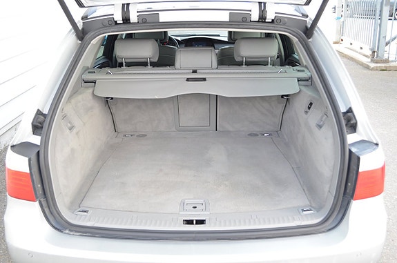 BMW 523i 6 of 18
