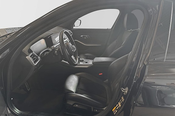 BMW 330e 4 of 18
