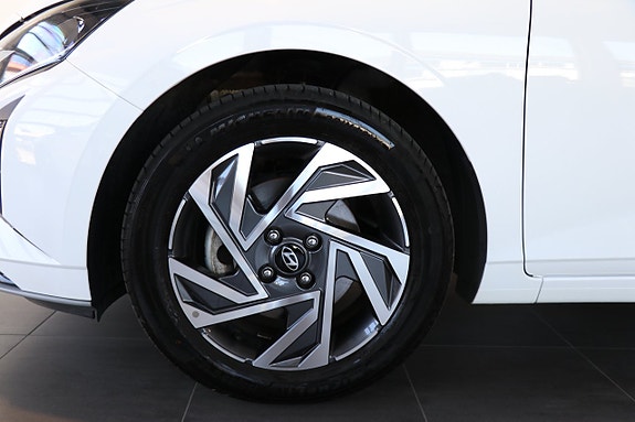 Hyundai i20 8 of 15