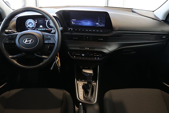 Hyundai i20 10 of 15