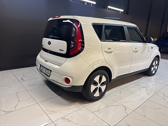 Kia Soul 3 of 5