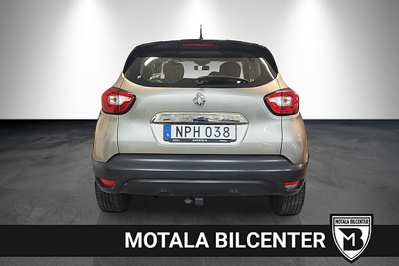 Renault Captur 3 of 5