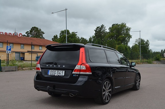 Volvo V70 7 of 27
