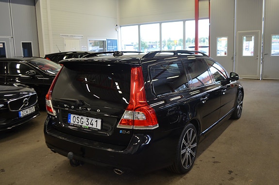 Volvo V70 15 of 27
