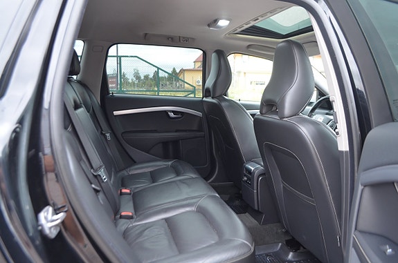 Volvo V70 22 of 27