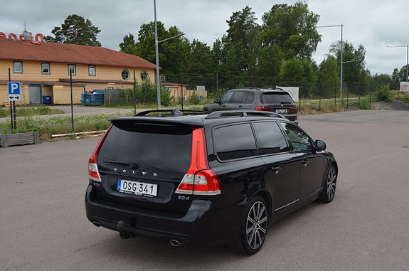 Volvo V70 6 of 27