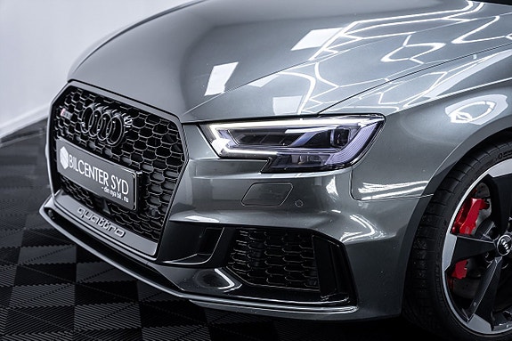 Audi RS3 2 of 5