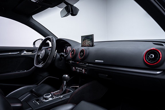 Audi RS3 26 of 27