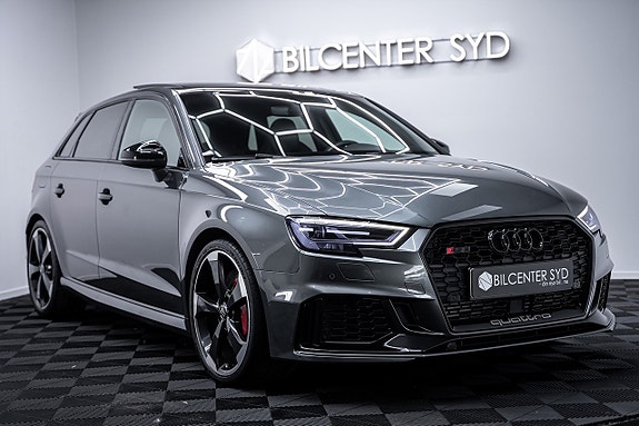 Audi RS3 4 of 5