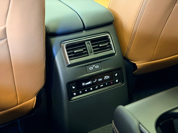 Mazda CX-80 10 of 20
