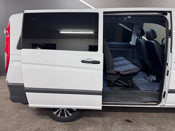 Mercedes-Benz Vito 113 8 of 18
