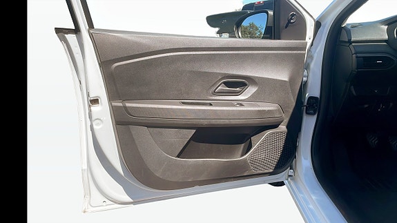 Dacia Sandero 11 of 14