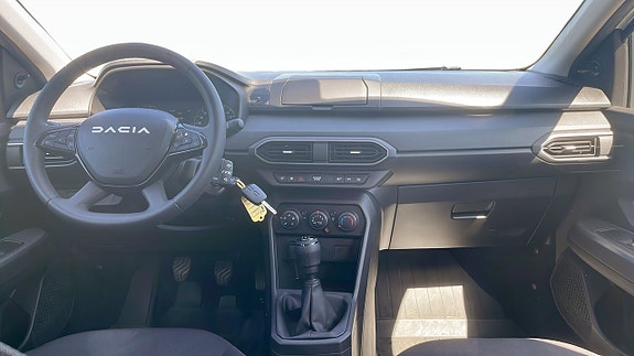 Dacia Sandero 4 of 5