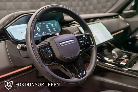 Land Rover Range Rover Sport 19 of 28