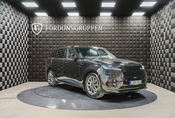 Land Rover Range Rover Sport 11 of 28