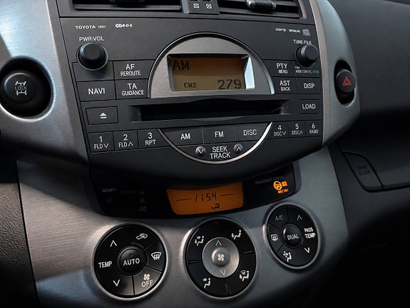 Toyota RAV4 18 of 24