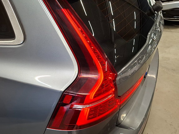 Volvo V60 9 of 30