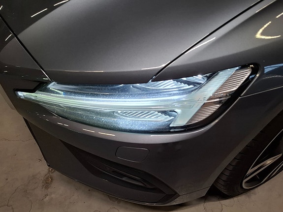 Volvo V60 8 of 30