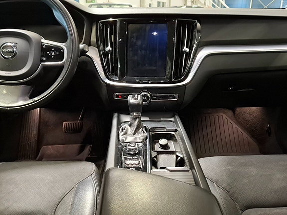 Volvo V60 24 of 30