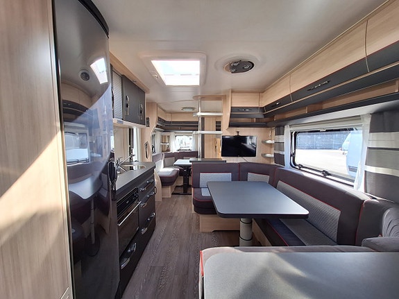 Hobby De Luxe Edition 650 KMFe Barnkammare, 1 Ägare, AC 13 of 22