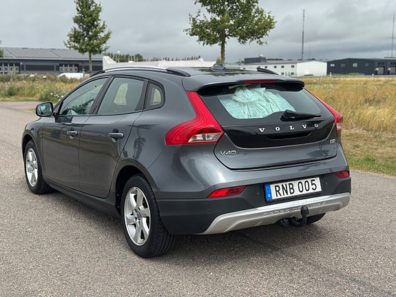 Volvo V40 Cross Country 6 of 10
